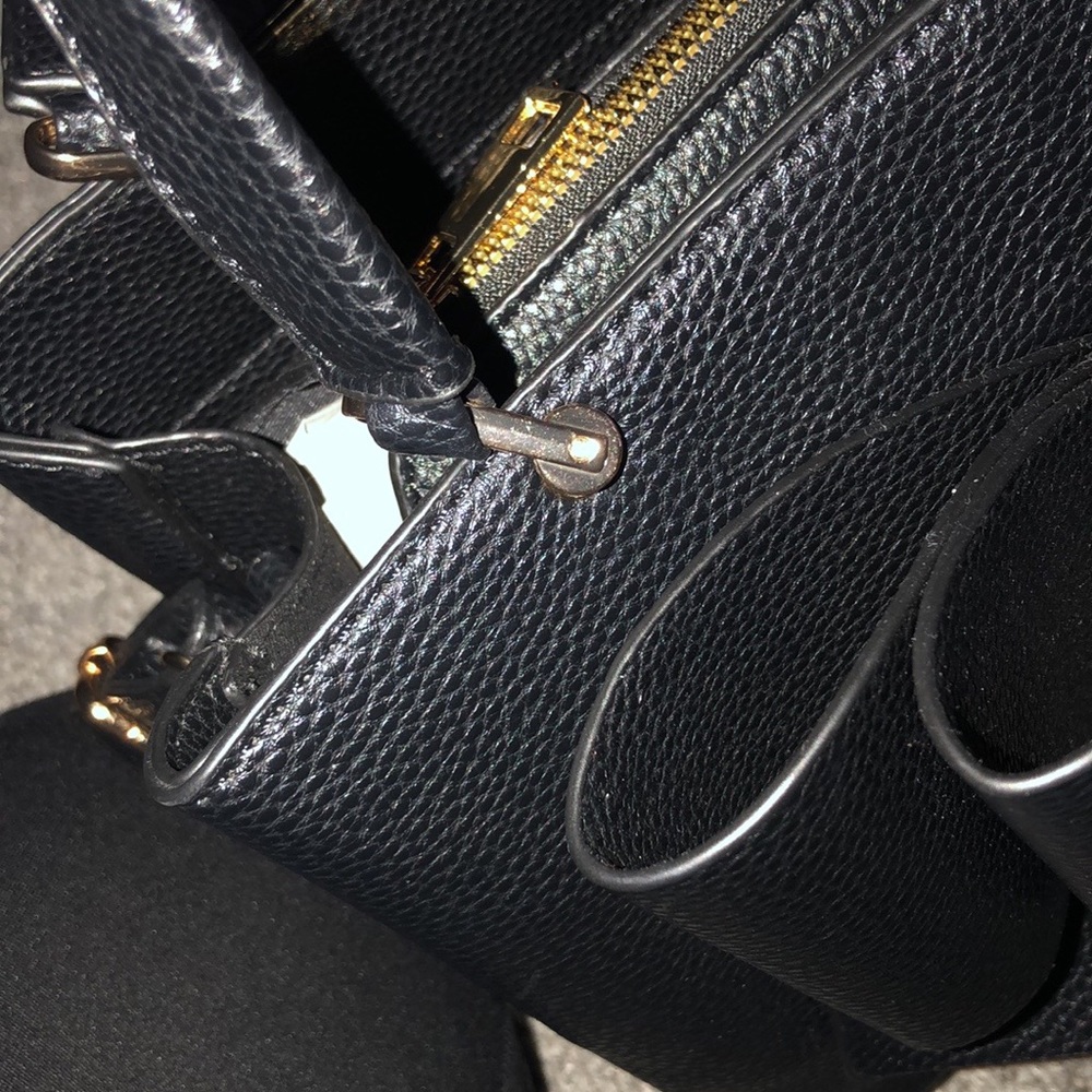 Donated. Crossbody leather purse - Picture 12 of 16